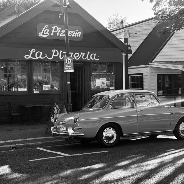 La Pizzeria