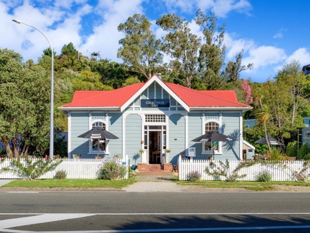 The Courthouse Café — Cafés in Collingwood