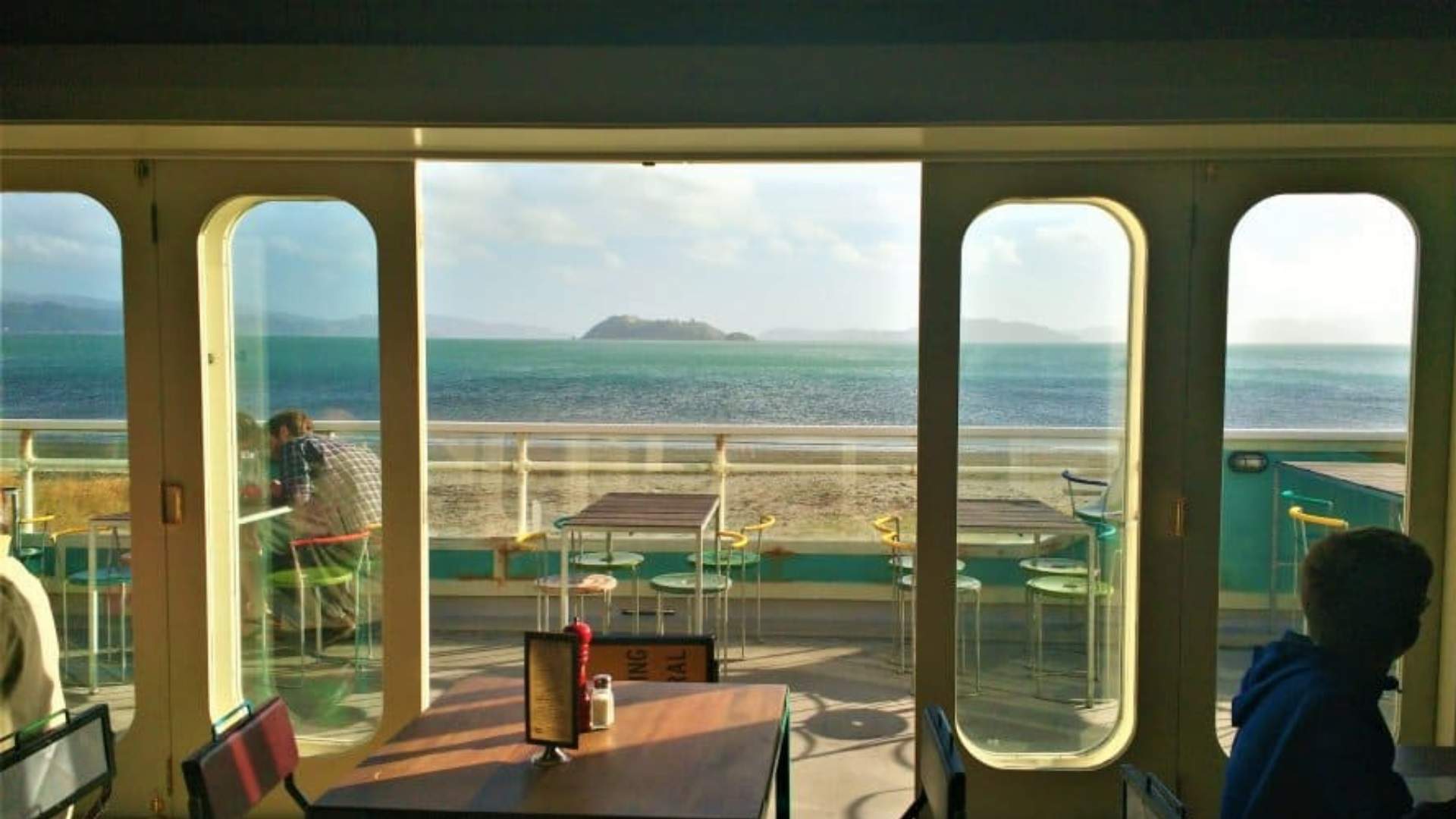 Seashore Cabaret — Cafés in Lower Hutt