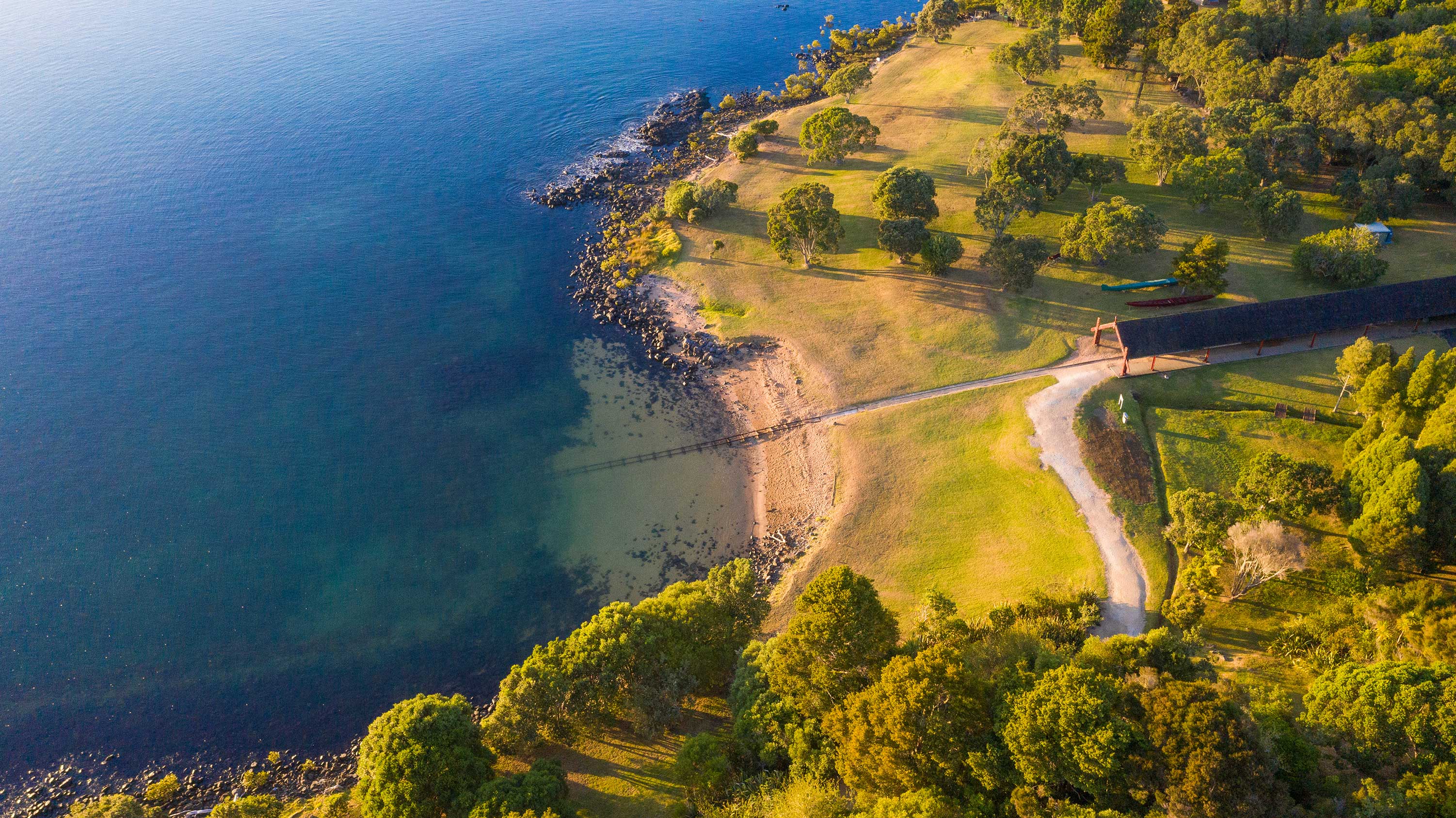 Whare Waka Café — Cafés in Waitangi